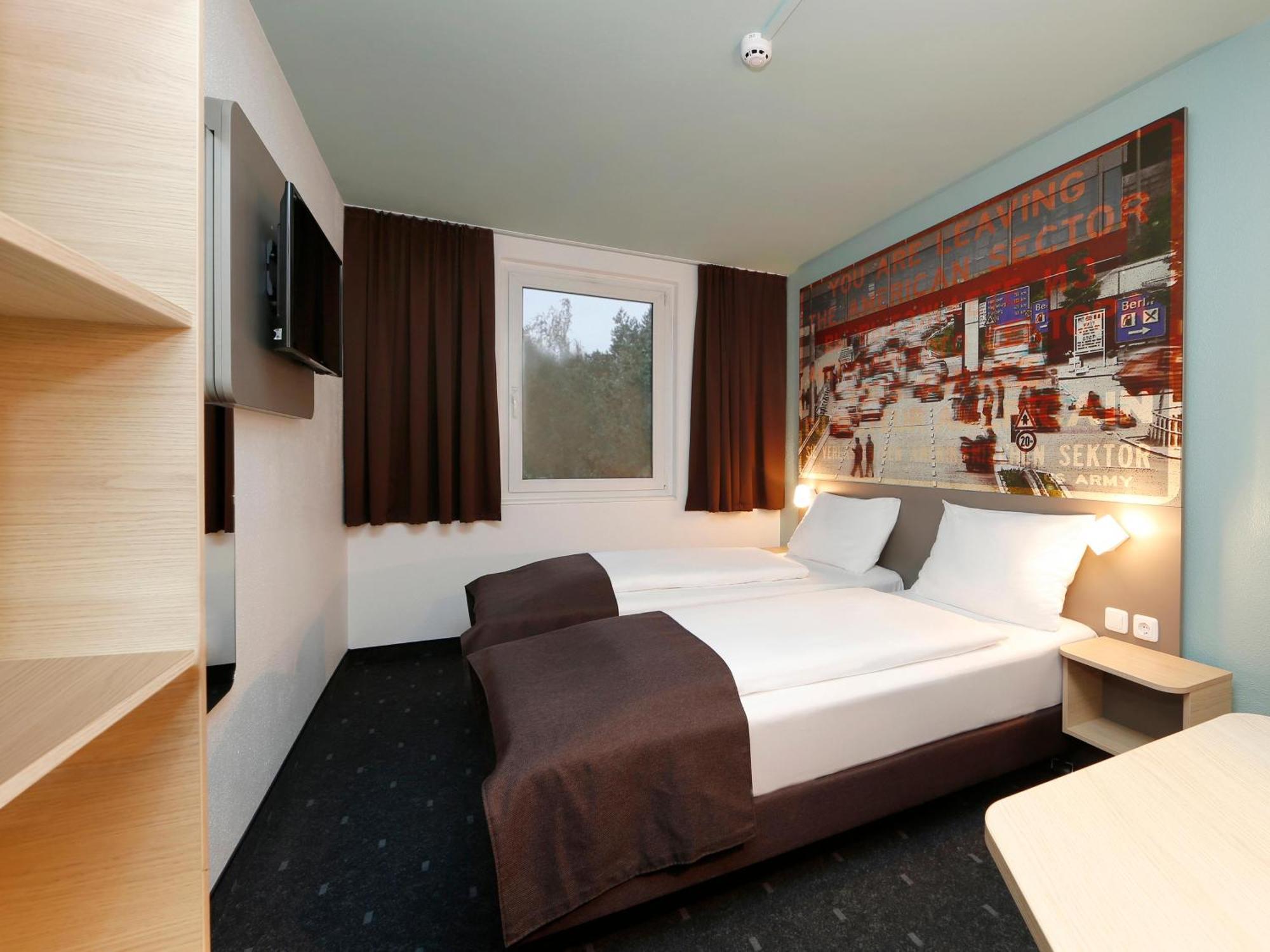 B&B Hotel Berlin-Dreilinden Клайнмахнов Экстерьер фото