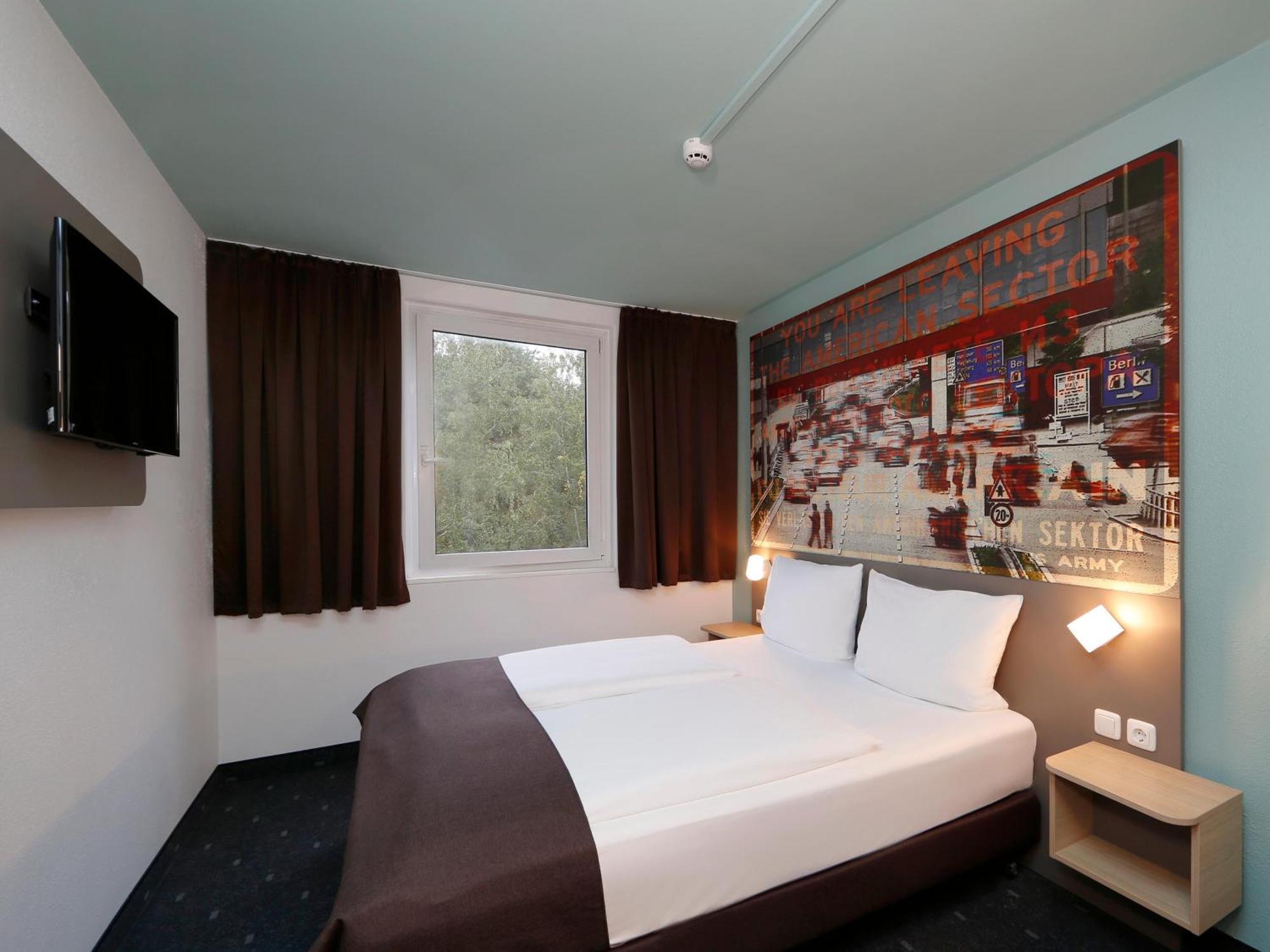 B&B Hotel Berlin-Dreilinden Клайнмахнов Экстерьер фото