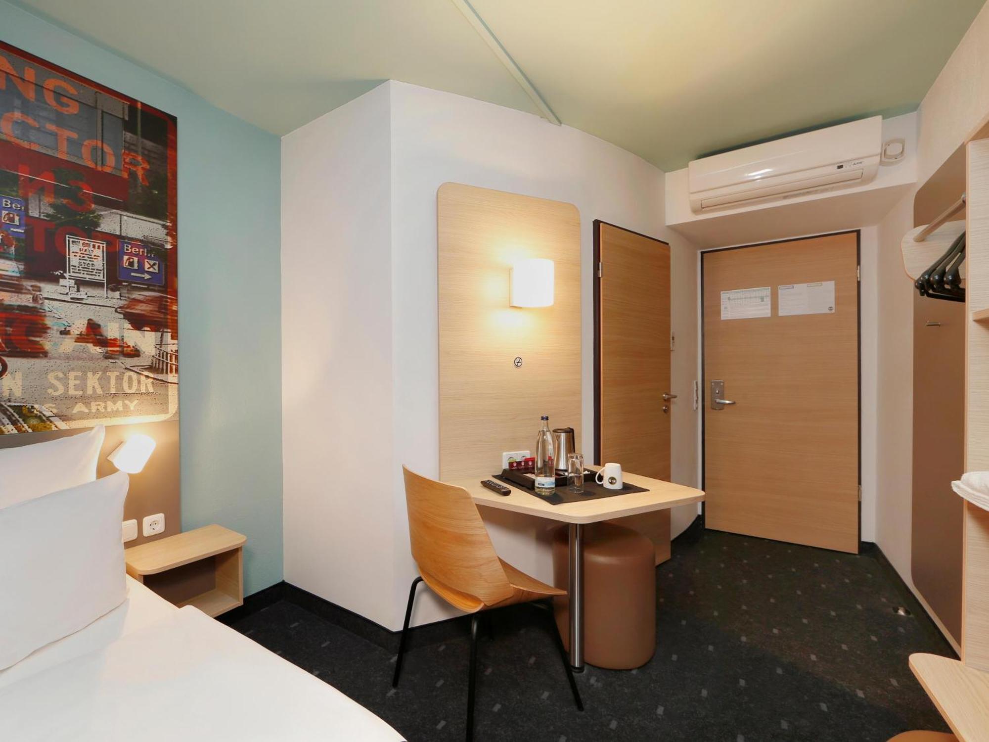 B&B Hotel Berlin-Dreilinden Клайнмахнов Экстерьер фото