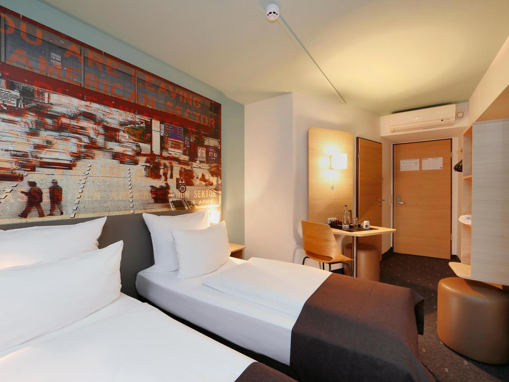 B&B Hotel Berlin-Dreilinden Клайнмахнов Экстерьер фото
