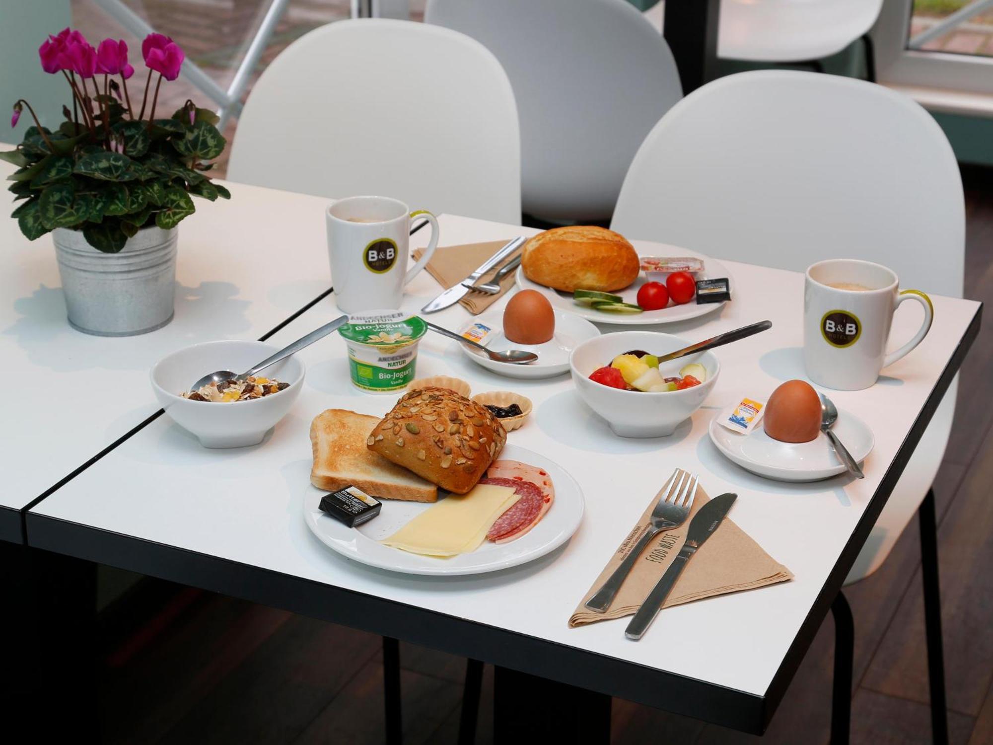 B&B Hotel Berlin-Dreilinden Клайнмахнов Экстерьер фото